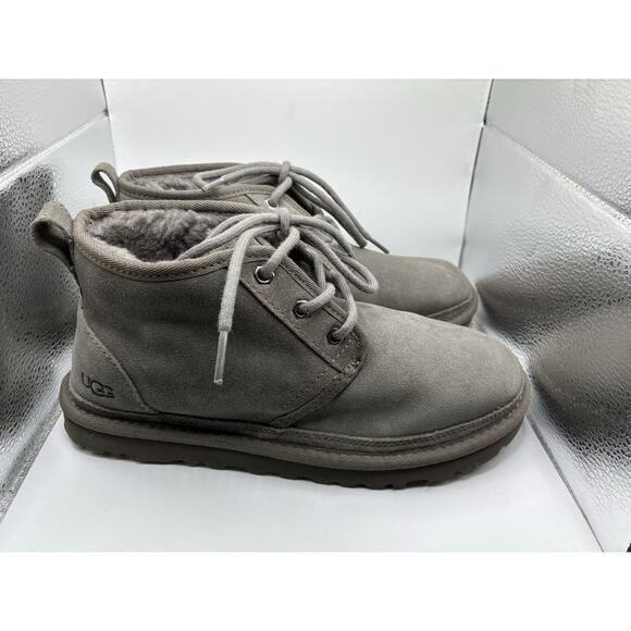 UGG Neumel Men’s Chukka Boots Size 7 Gray Suede Shearling Lined Ankle Lace Up main image 5
